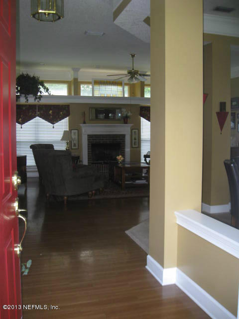 1650 Mccaul Road Jacksonville, FL 32220 - Photo 7 of 40 07 let's go inside