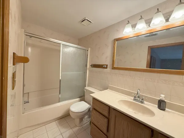 $285,000 | 1400 Sherwood Court, Dearborn, MI 48124