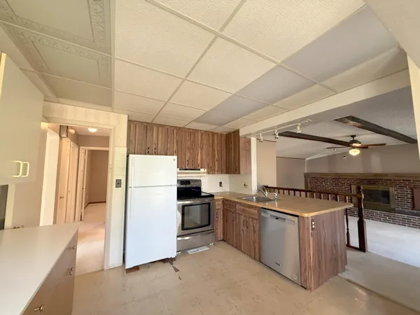 $285,000 | 1400 Sherwood Court, Dearborn, MI 48124