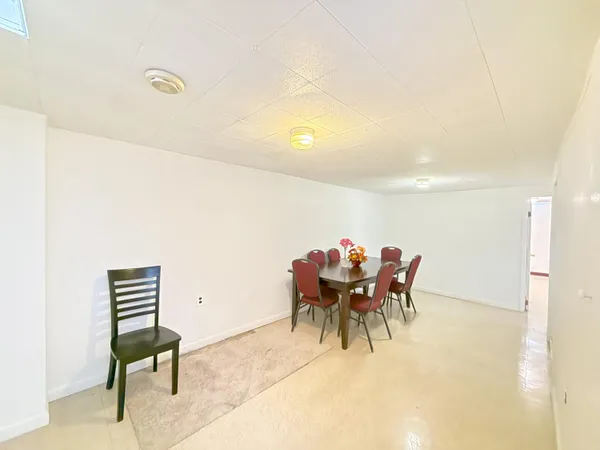 $285,000 | 1400 Sherwood Court, Dearborn, MI 48124