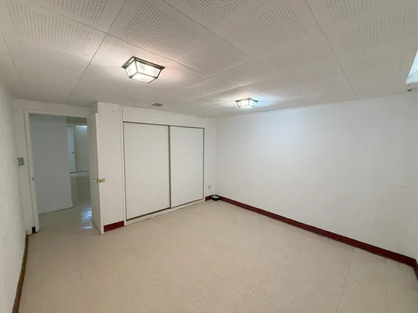 $285,000 | 1400 Sherwood Court, Dearborn, MI 48124