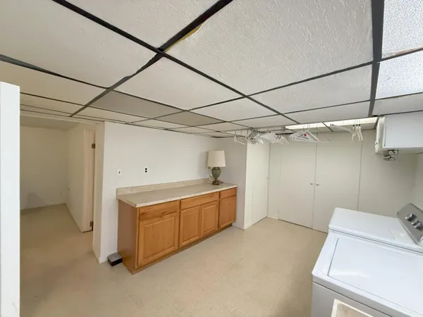 $285,000 | 1400 Sherwood Court, Dearborn, MI 48124