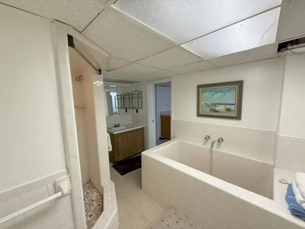 $285,000 | 1400 Sherwood Court, Dearborn, MI 48124