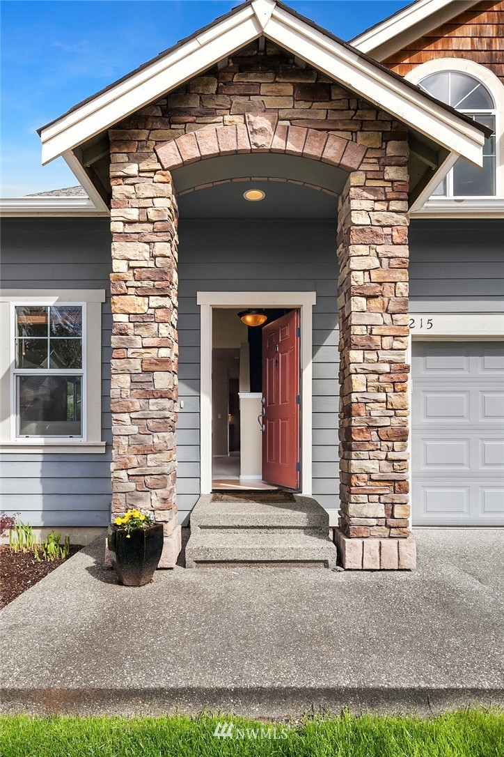 215 196th Place Southwest Bothell, WA 98012 - Photo 2 of 25