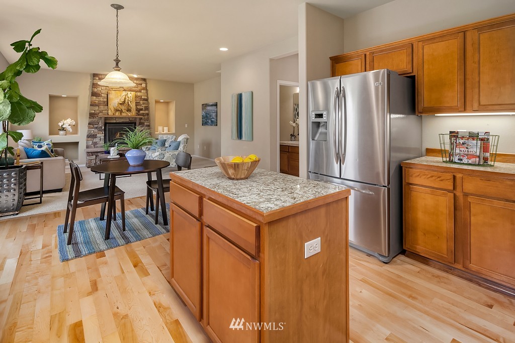 215 196th Place Southwest Bothell, WA 98012 - Photo 11 of 25