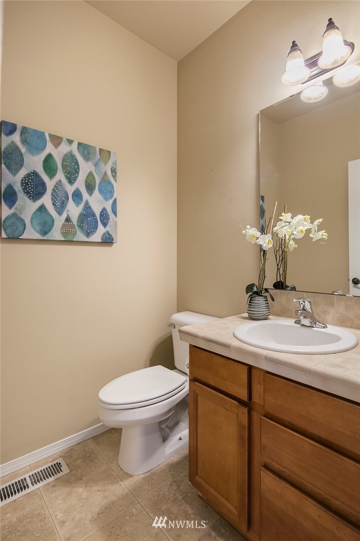 215 196th Place Southwest Bothell, WA 98012 - Photo 8 of 25