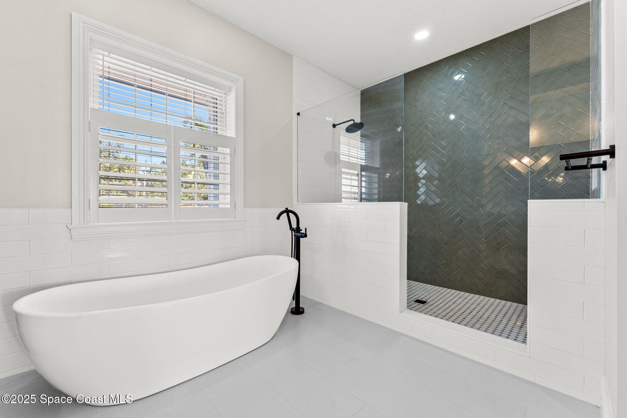 787 Oak Ridge Drive Indialantic, FL 32903 - Photo 17 of 46 First Floor Primary En-Suite