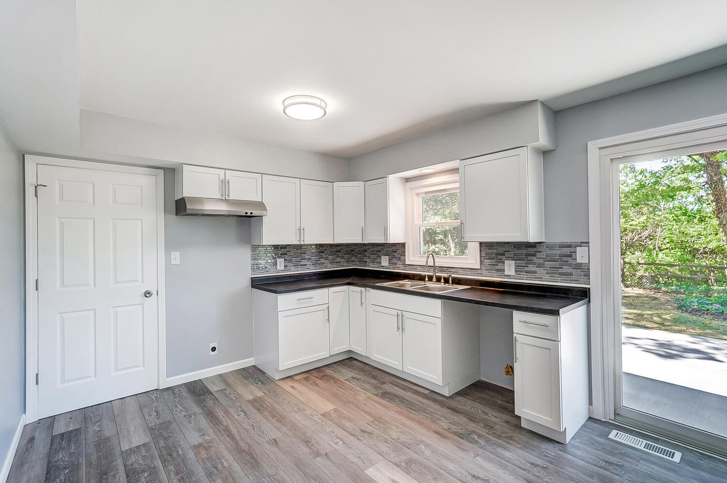 559 West County Line Road Springfield, OH 45502 - Photo 12 of 54 Gallery Image 12