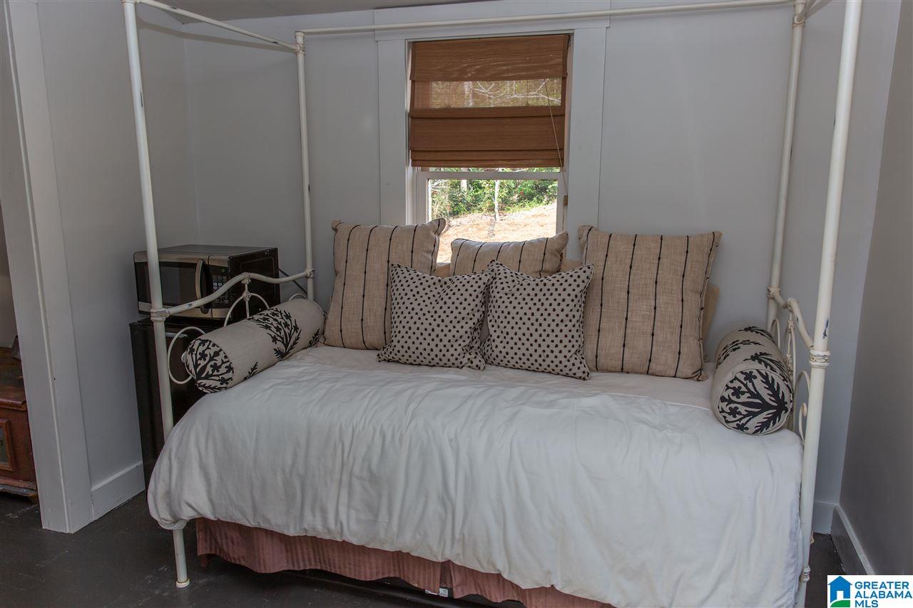 3228 Carlisle Road Birmingham, AL 35213 - Photo 45 of 49