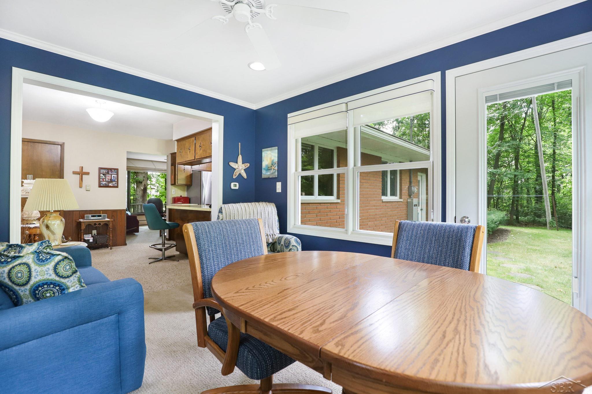 9527 Bender Road Frankenmuth, MI 48734 - Photo 19 of 58 50084181-18.JPG