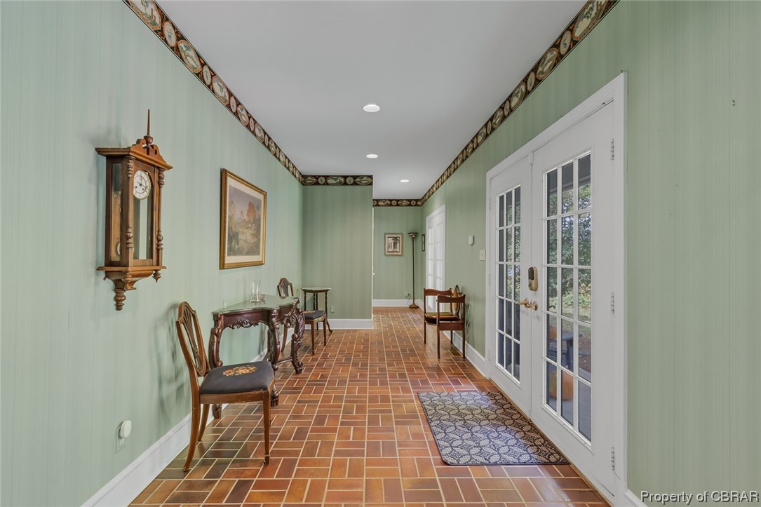 292 Crowder Point Drive Reedville, VA 22539 - Photo 7 of 50 Formal entry