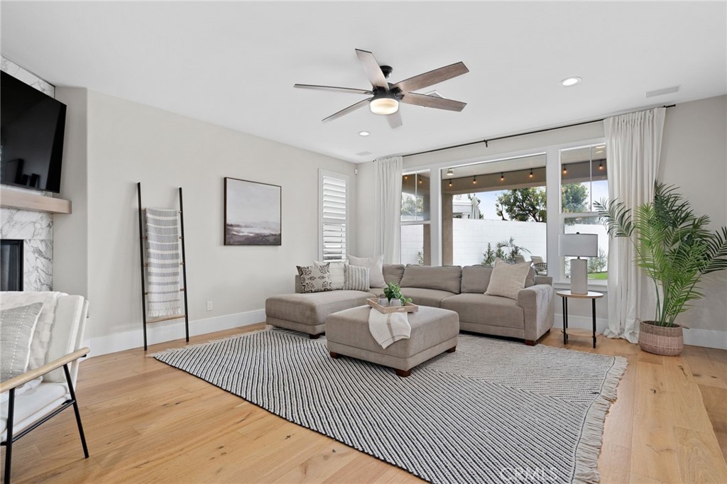 18 Foliate Way Ladera Ranch, CA 92694 - Photo 13 of 71 Family Room