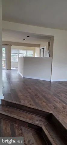 $2,275 | 3083 Antrim Circle, Dumfries, VA 22026