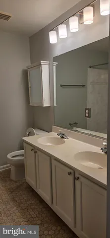 $2,275 | 3083 Antrim Circle, Dumfries, VA 22026