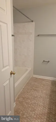 $2,275 | 3083 Antrim Circle, Dumfries, VA 22026