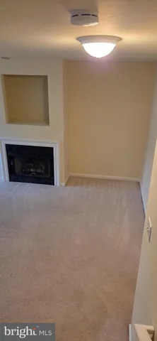 $2,275 | 3083 Antrim Circle, Dumfries, VA 22026