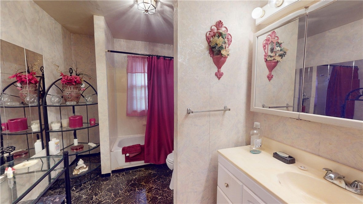 21262 Denmark Road Danville, IL 61834 - Photo 15 of 35 Gallery Image 15