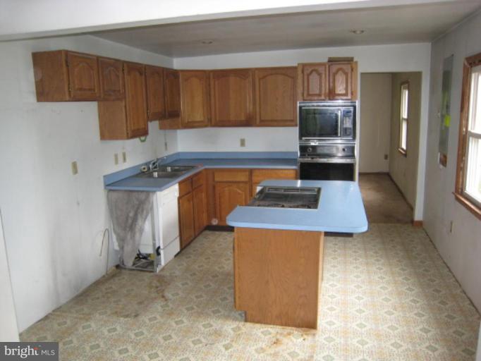 315 Philadelphia Road Joppa, MD 21085 - Photo 7 of 30 Kitchen #3