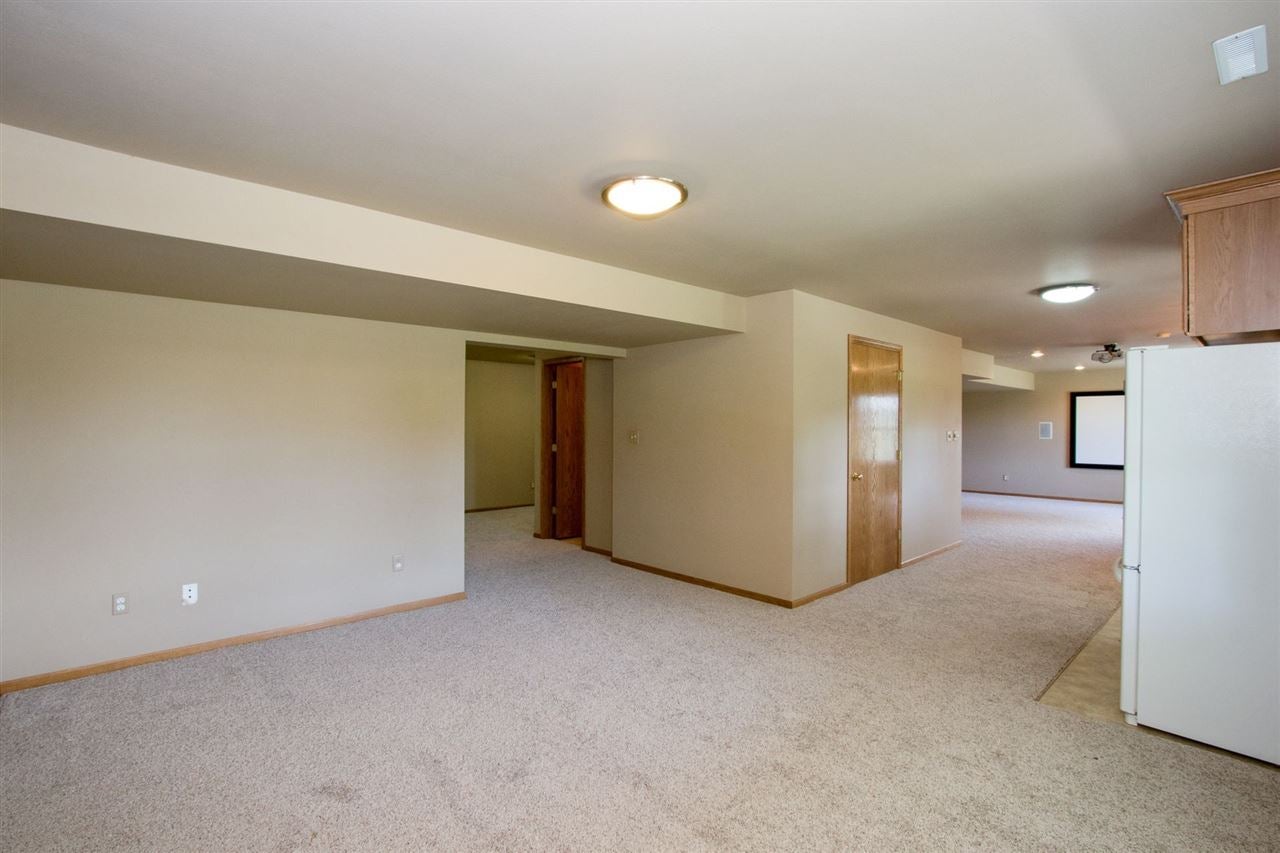 2315 Sugar Bottom Road Northeast Solon, IA 52333 - Photo 23 of 42 Gallery Image 23