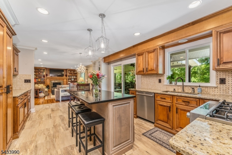 8 Shurts Road Flemington, NJ 08822 - Photo 7 of 39