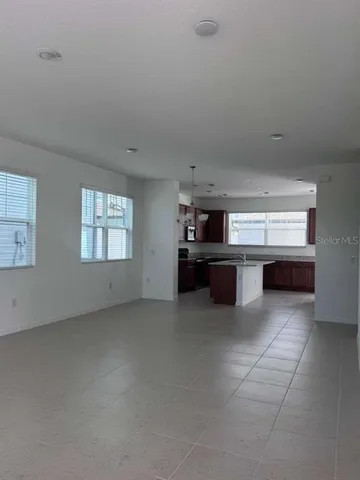 $2,600 | 17604 Northlake Grv Drive, Winter Garden, FL 34787