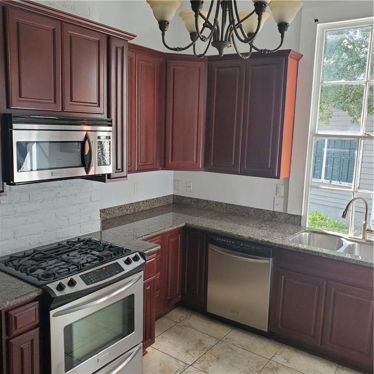 1211 Coliseum Street New Orleans, LA 70130 - Photo 7 of 19