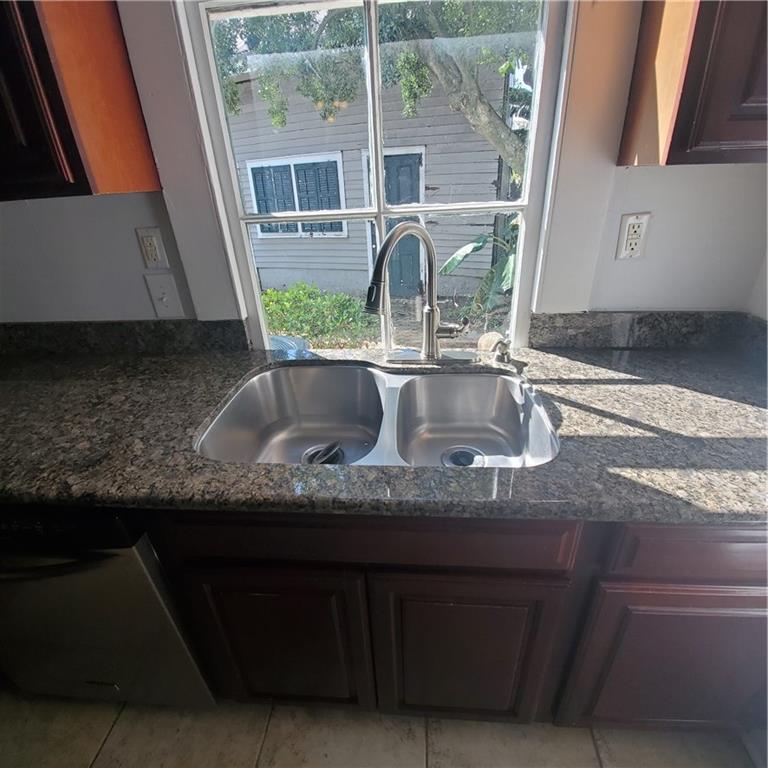 1211 Coliseum Street New Orleans, LA 70130 - Photo 8 of 19