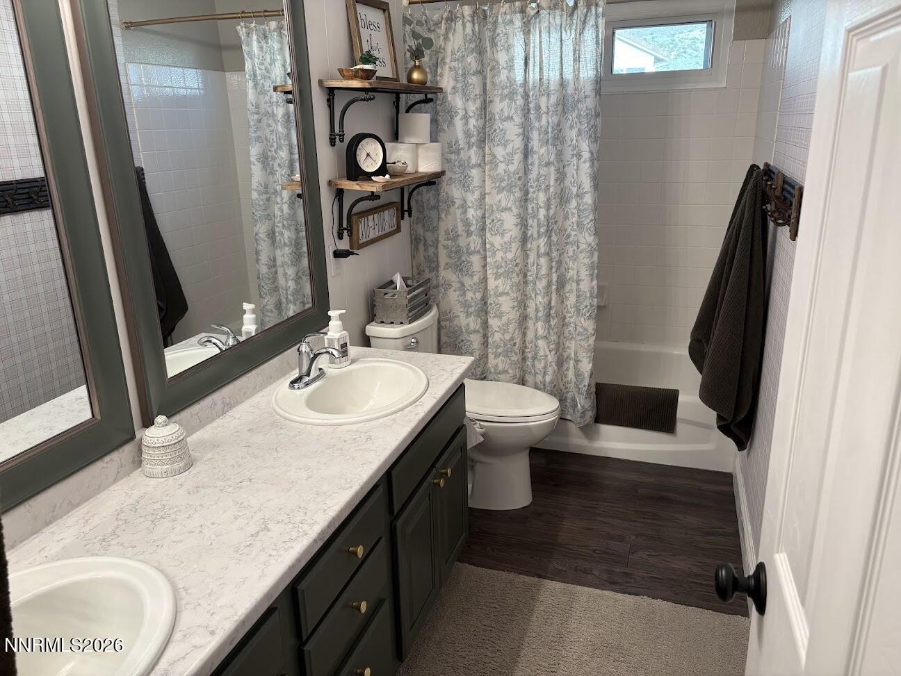 4290 Great Falls Loop Reno, NV 89511 - Photo 26 of 43 26) 73262-6a3733bb5907e