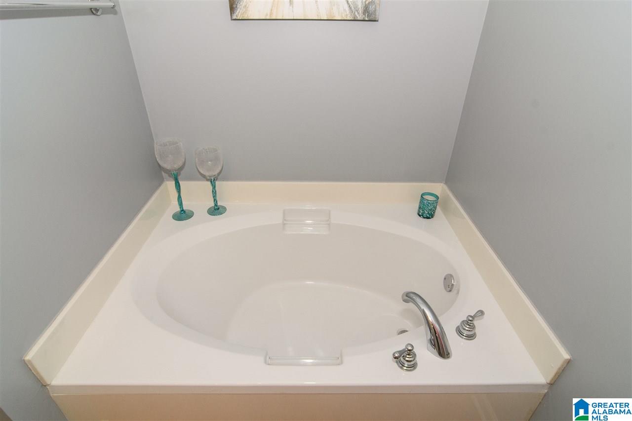 1049 Inverness Cove Way Birmingham, AL 35242 - Photo 32 of 45