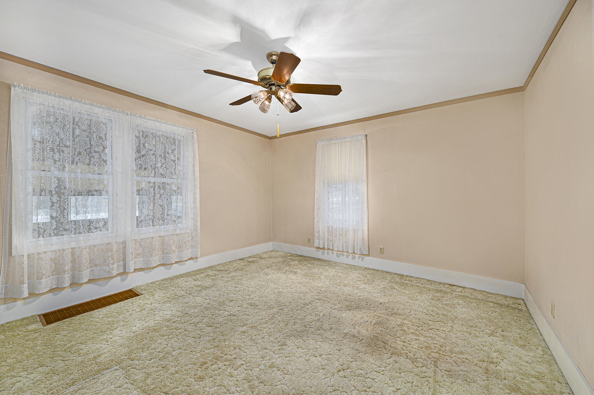 630 Upton Avenue Springfield, MI 49037 - Photo 11 of 20 Converted_13
