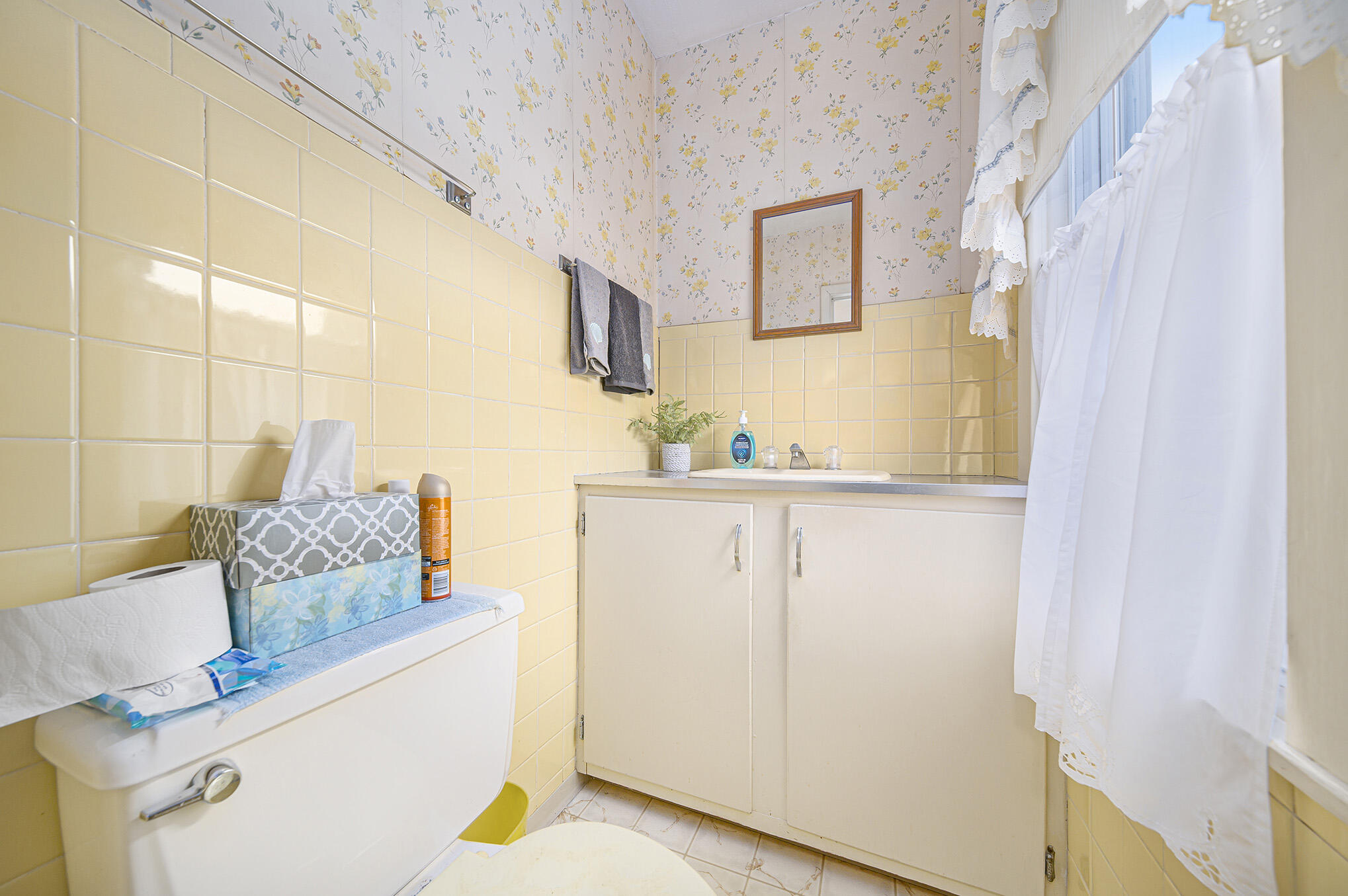 630 Upton Avenue Springfield, MI 49037 - Photo 12 of 20 Converted_24