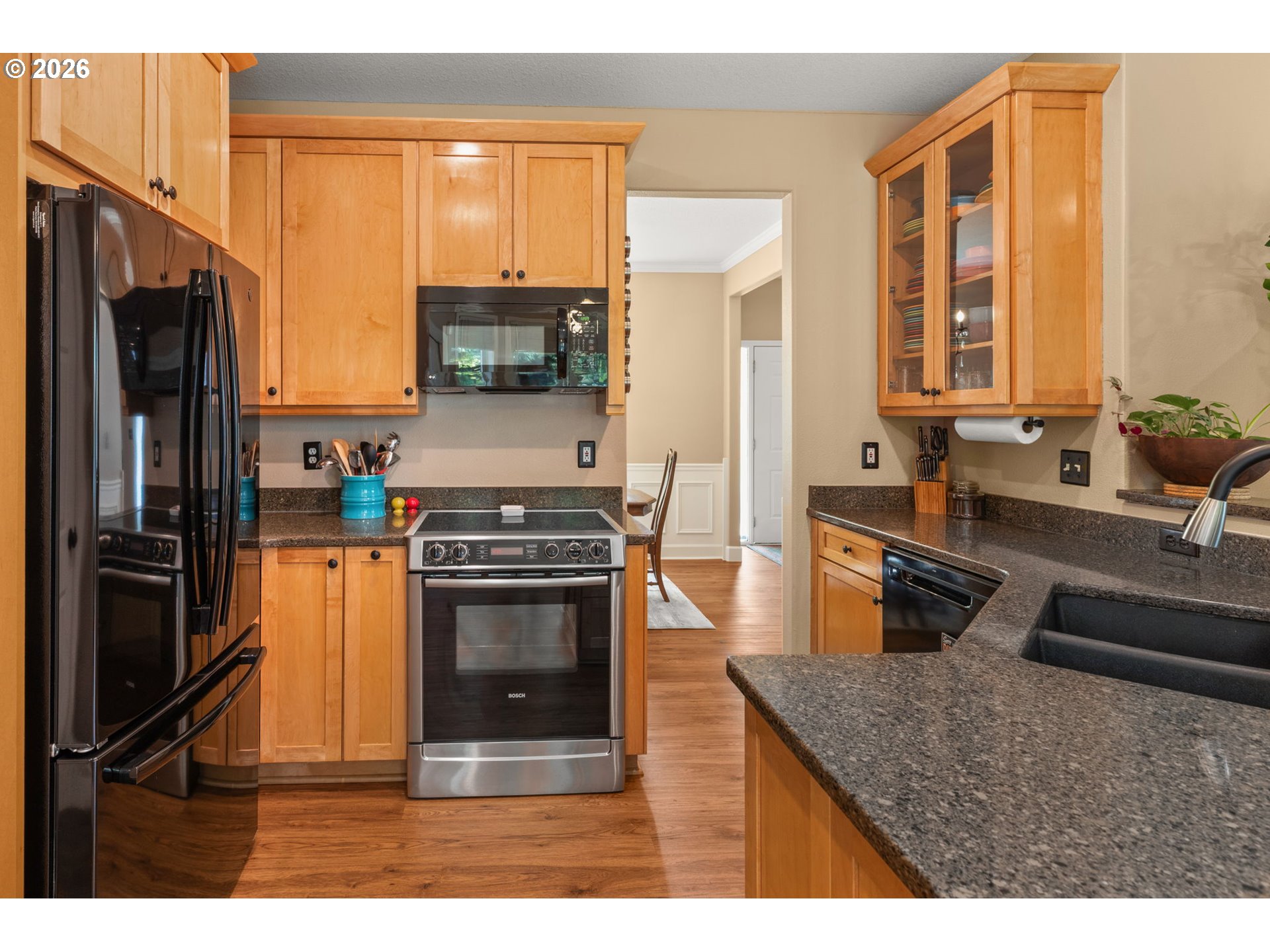 16183 Southwest 103rd Avenue Tigard, OR 97224 - Photo 14 of 48
