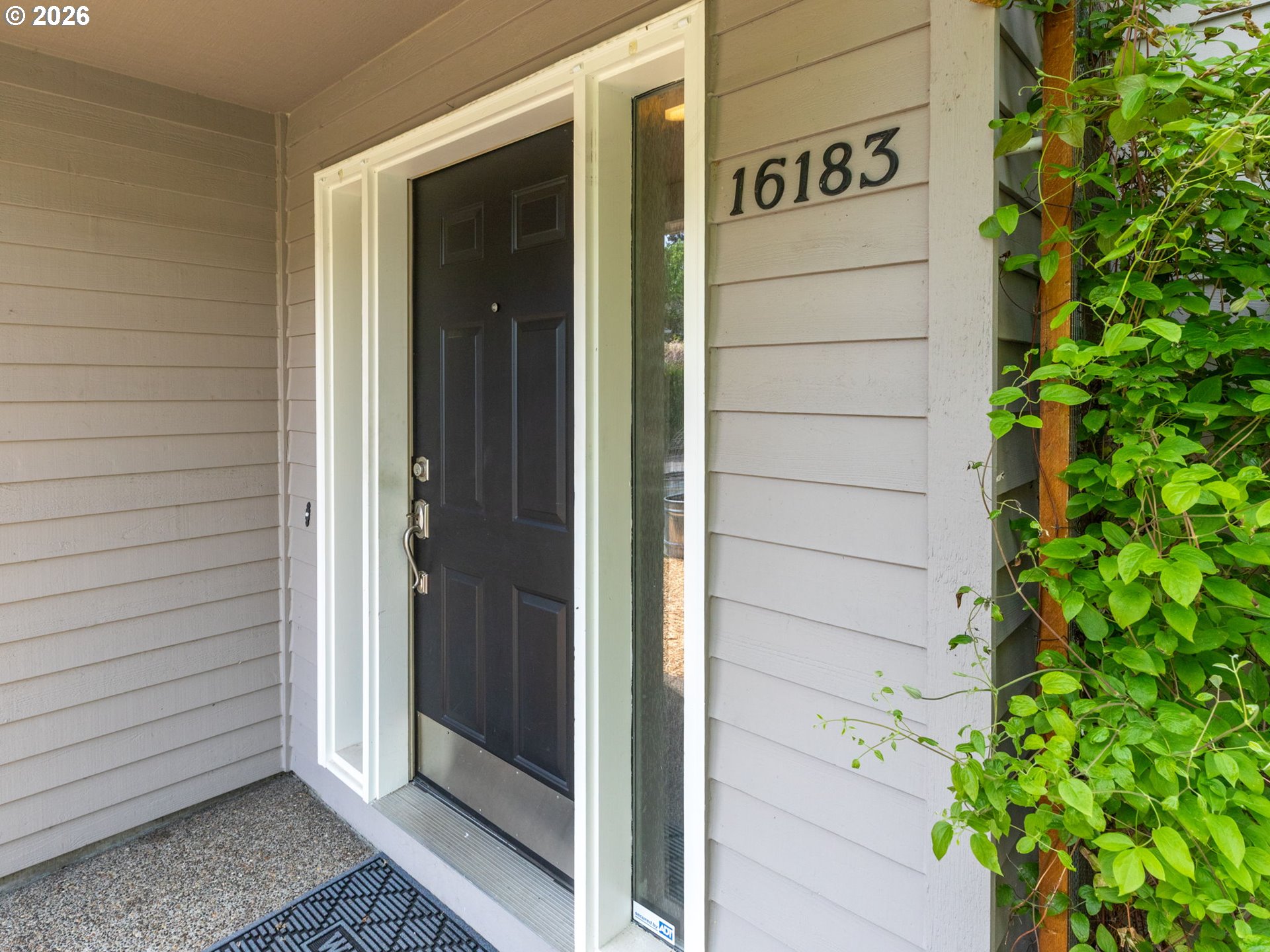 16183 Southwest 103rd Avenue Tigard, OR 97224 - Photo 4 of 48