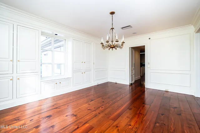 $560,000 | 1200 Meadowbrook Road, Unit 18, Jackson, MS 39206