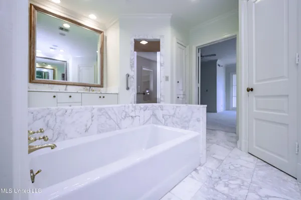 $560,000 | 1200 Meadowbrook Road, Unit 18, Jackson, MS 39206