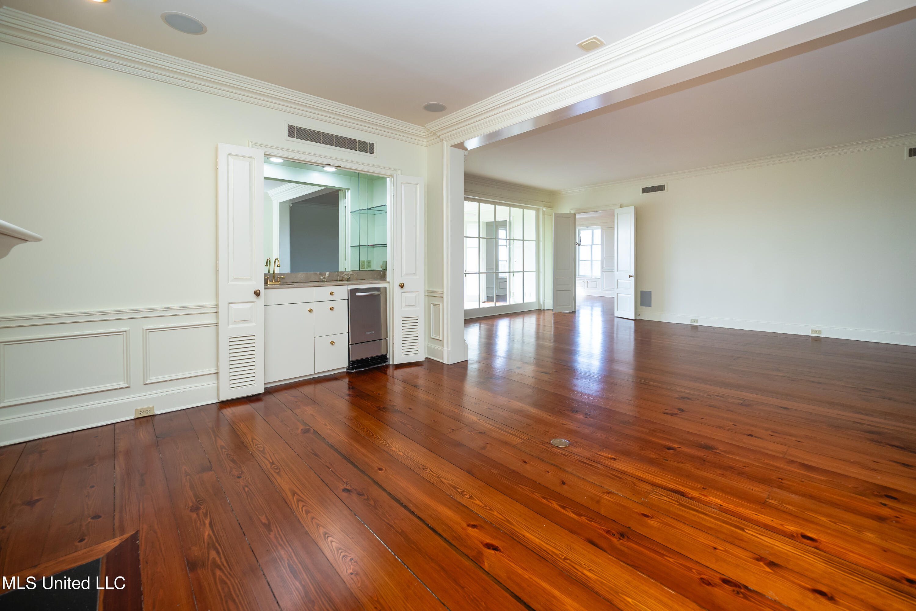 1200 Meadowbrook Road, Unit 18 Jackson, MS 39206 - Photo 7 of 35 P2050055