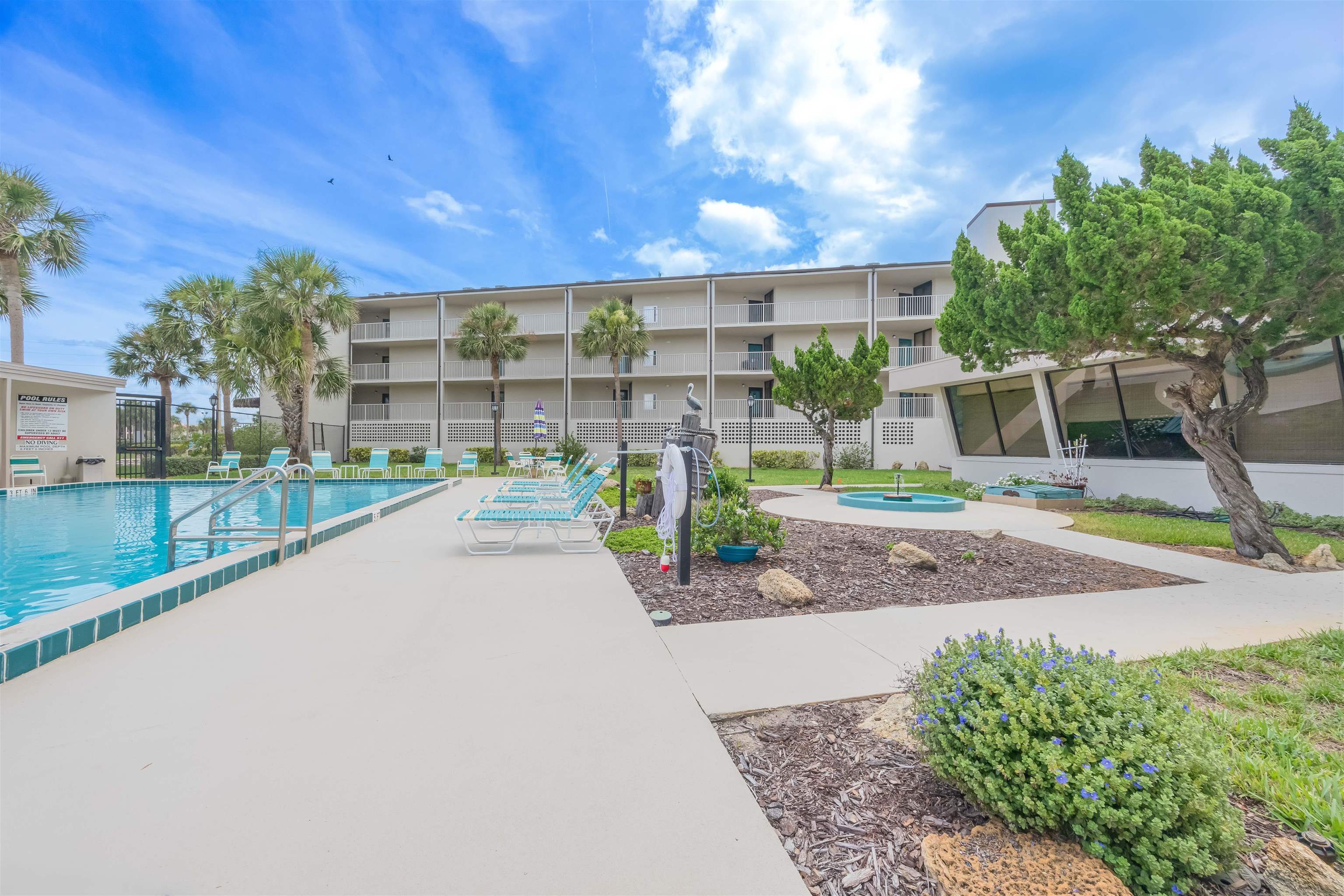 1 Dondanville Road, Unit 116C St. Augustine, FL 32080 - Photo 40 of 59 a view of a basket ball ground