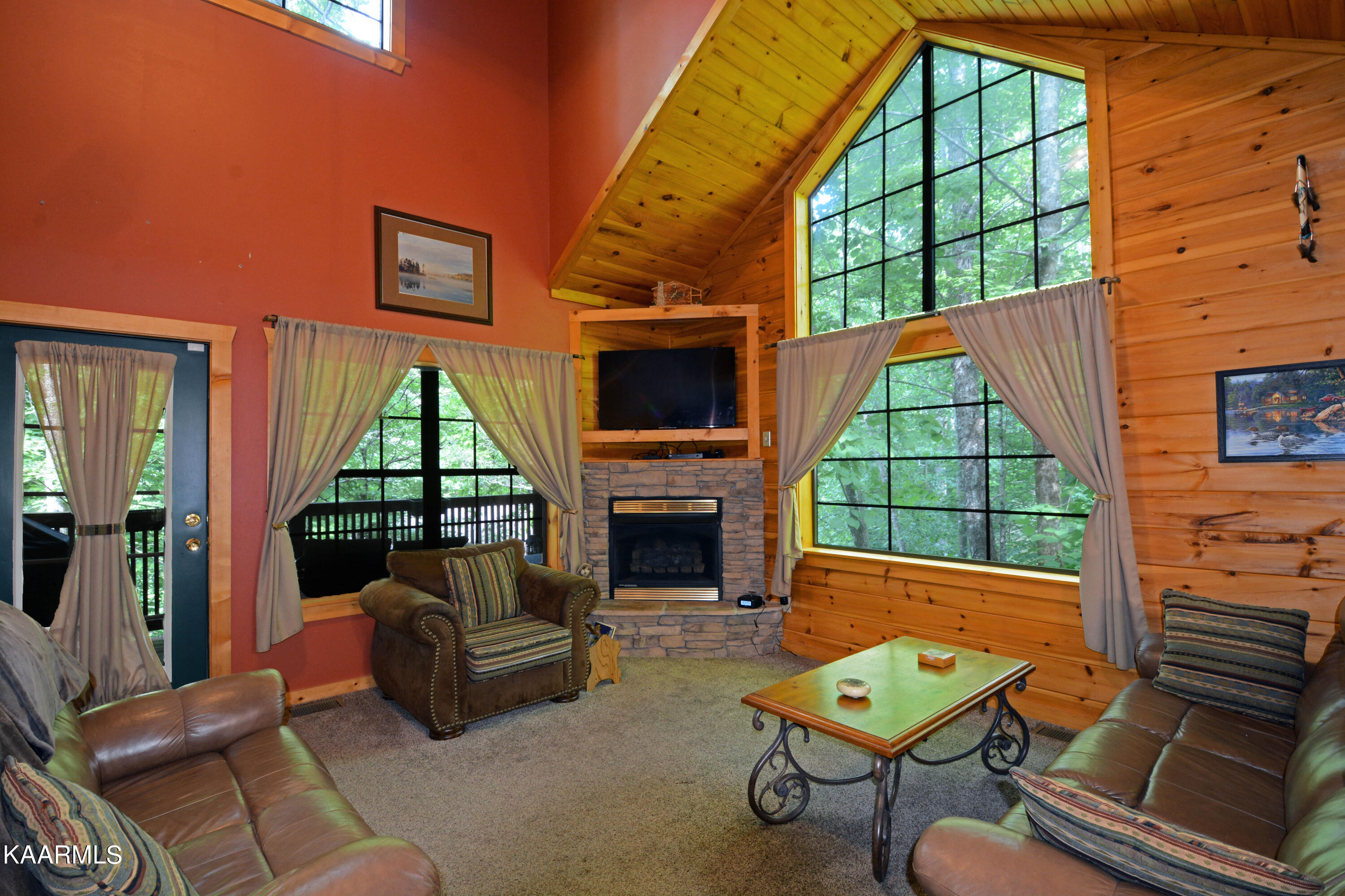 415 P A Proffitt Road Gatlinburg, TN 37738 - Photo 10 of 30 Living Room 1