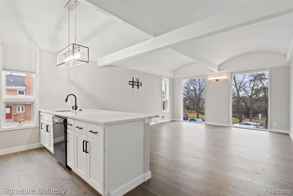 201 Southfield Road, Unit B Birmingham, MI 48009 - Photo 5 of 13