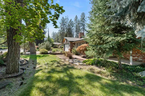 $600,000 | 912 West Bellwood Drive, Spokane, WA 99218