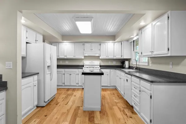 $600,000 | 912 West Bellwood Drive, Spokane, WA 99218