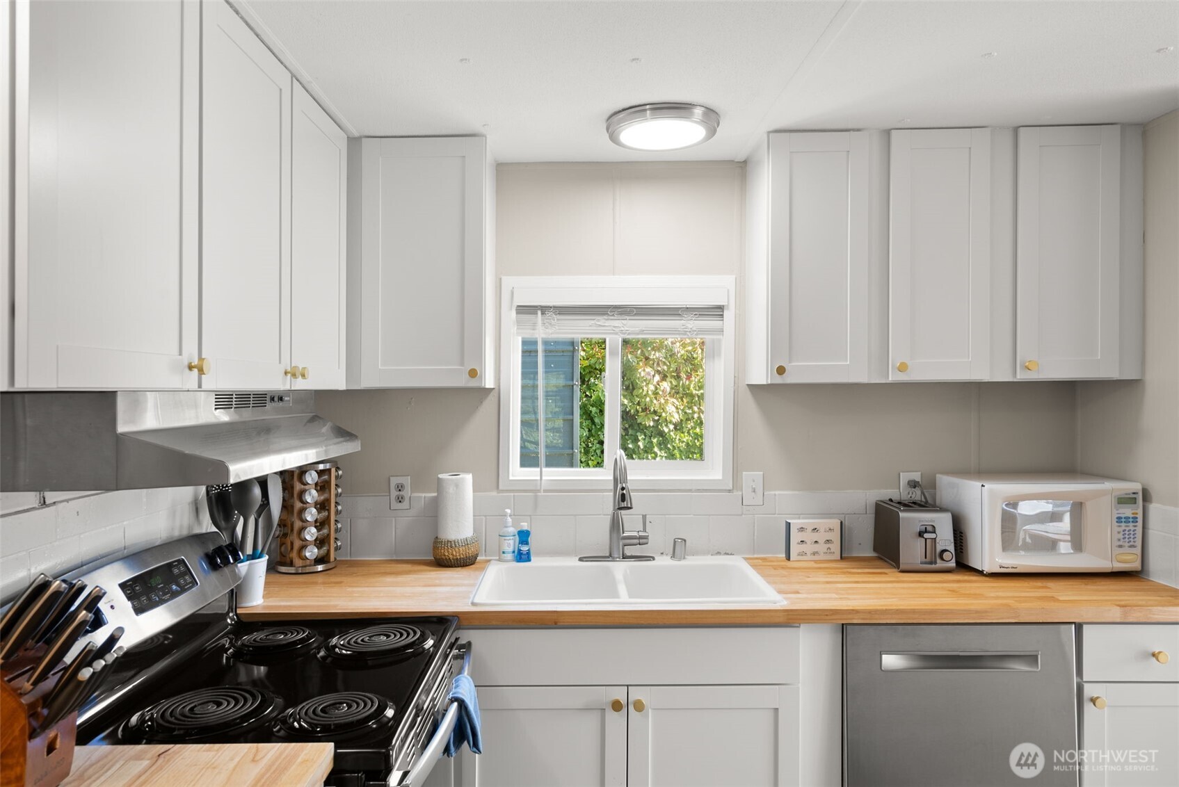 40 North Canal View Road Hoodsport, WA 98548 - Photo 21 of 30