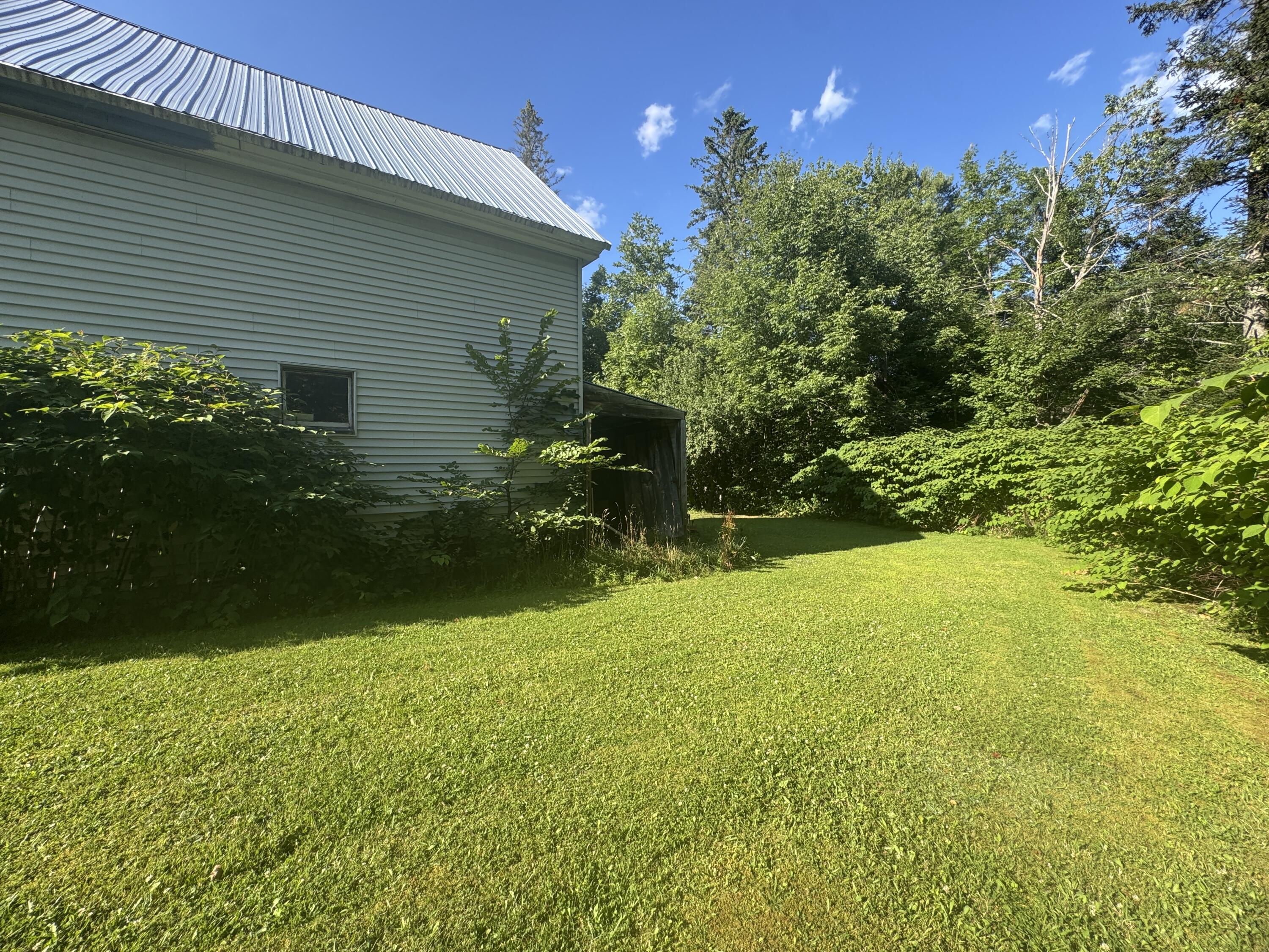 121 Main Road Abbot, ME 04406 - Photo 6 of 58 IMG_5901