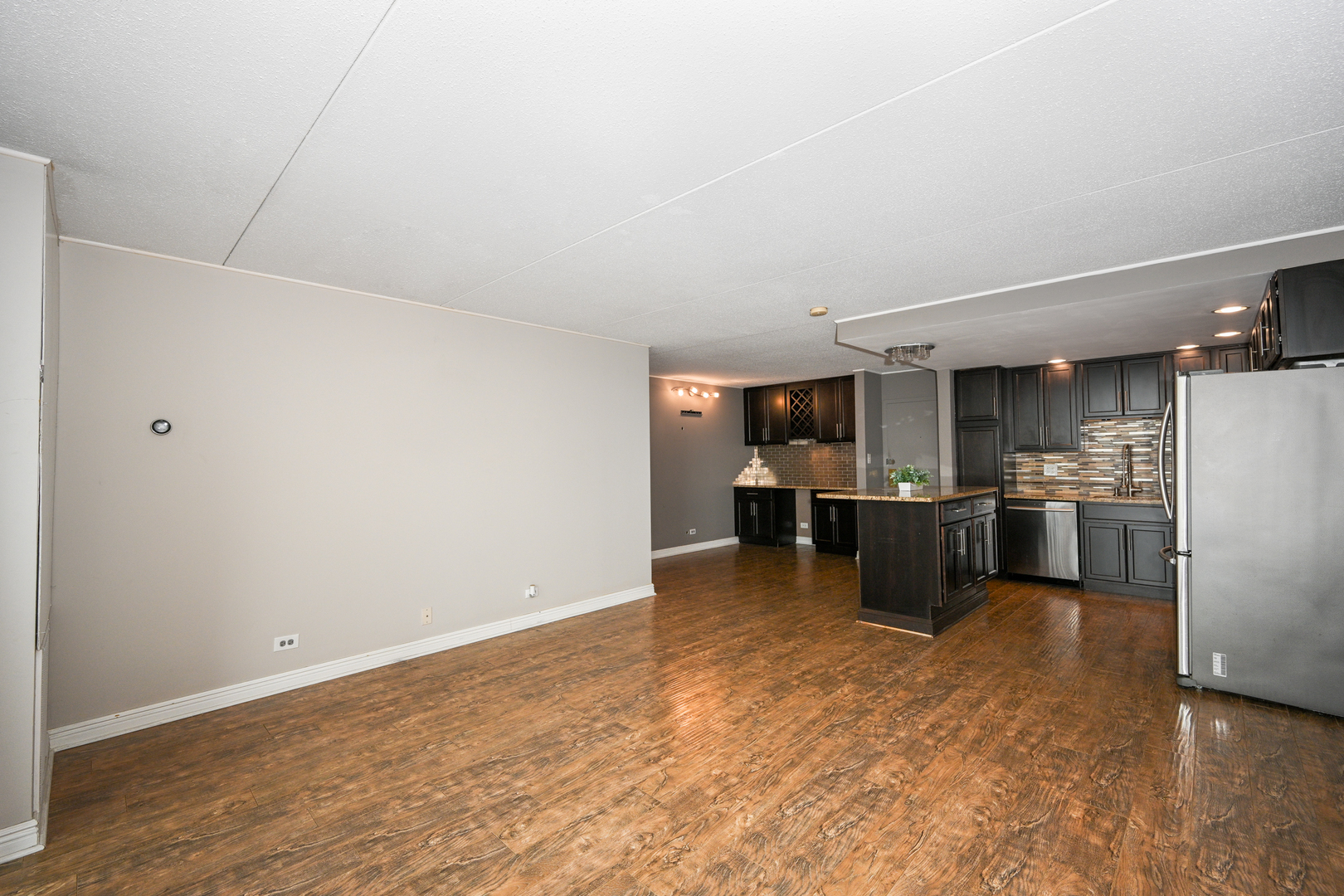 2005 South Finley Road, Unit 306 Lombard, IL 60148 - Photo 19 of 31 Gallery Image 19