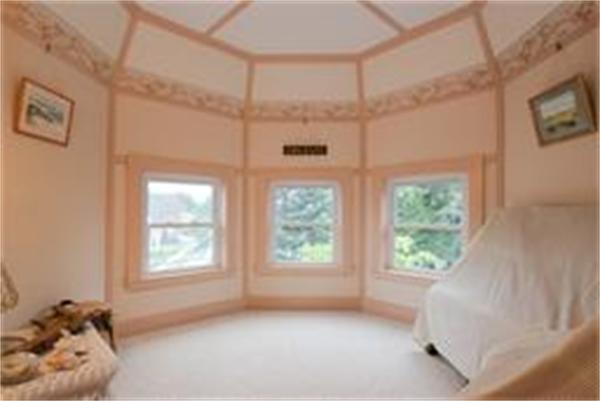 434 Springfield Street Chicopee, MA 01013 - Photo 18 of 20 Gallery Image 18