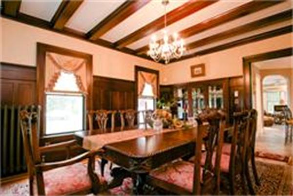 434 Springfield Street Chicopee, MA 01013 - Photo 4 of 20 Gallery Image 4