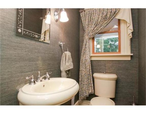 434 Springfield Street Chicopee, MA 01013 - Photo 9 of 20 Gallery Image 9
