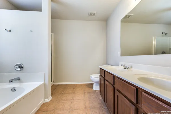 $1,900 | 308 Lonestar Gait, Selma, TX 78154