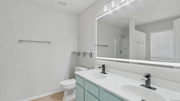 $1,800 | 308 Lonestar Gait, Selma, TX 78154