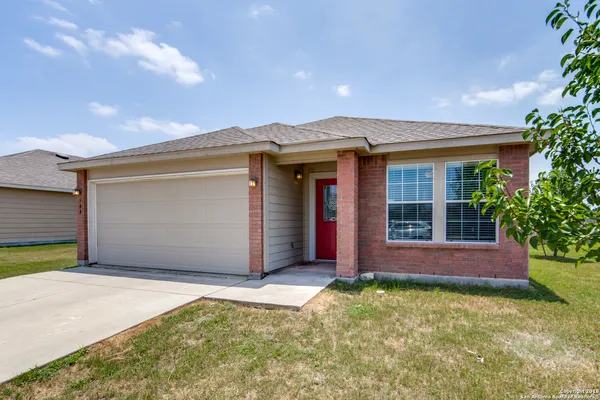 $1,900 | 308 Lonestar Gait, Selma, TX 78154